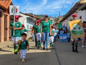 ¡El deporte y la alegría se tomaron las calles de Zapatoca con la institución educativa Paloblanco!